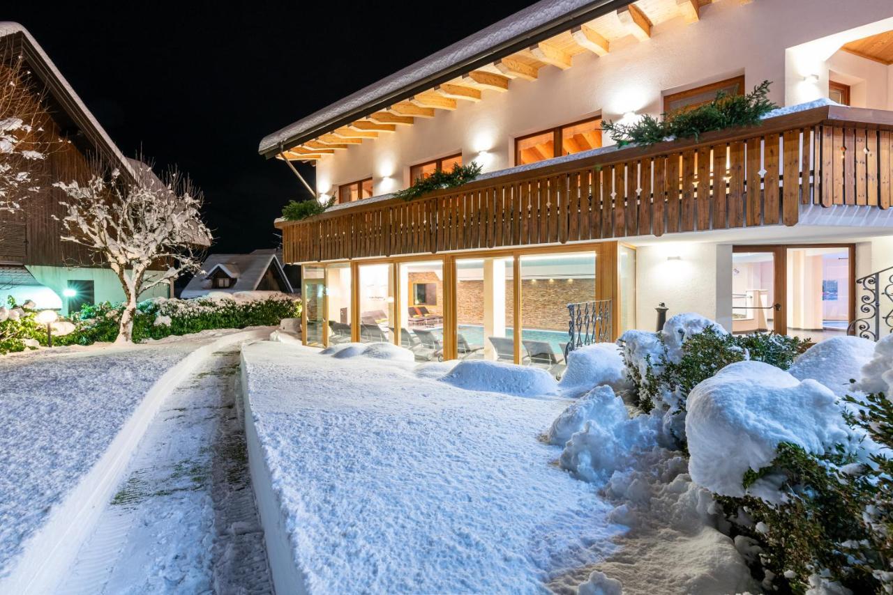 La Perla Hotel
